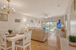 Picture of 1500 Glen Oaks Drive E Unit 206, Sarasota, FL 34232