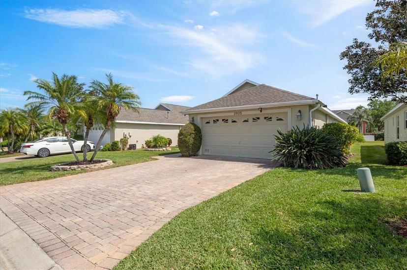 Picture of 3905 Osprey Pointe Circle, Winter Haven FL 33884