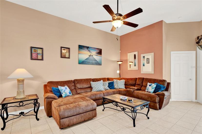 Picture of 908 Orista Drive, Davenport FL 33897
