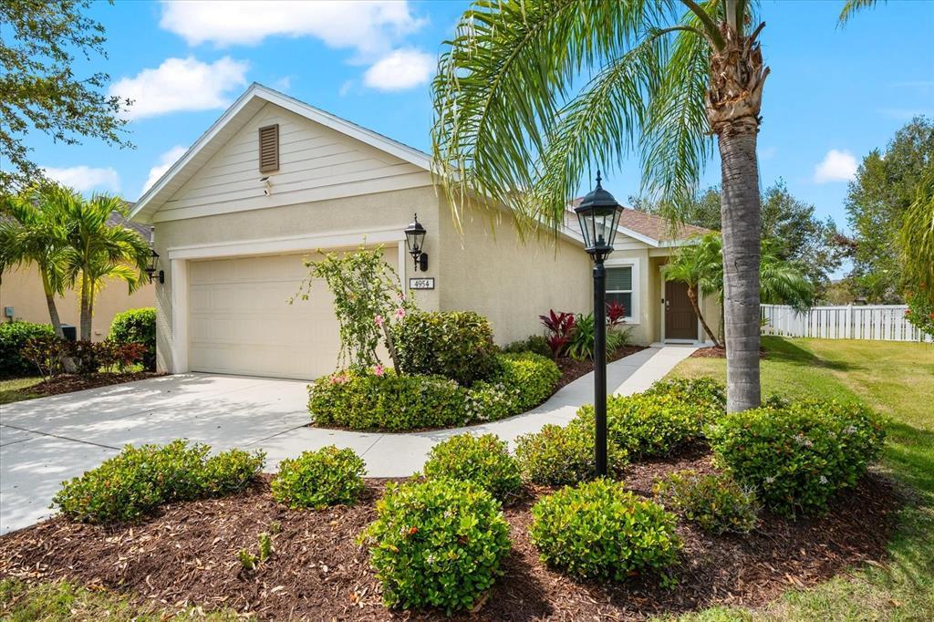 Picture of 4954 Newport News Circle, Lakewood Ranch, FL 34211