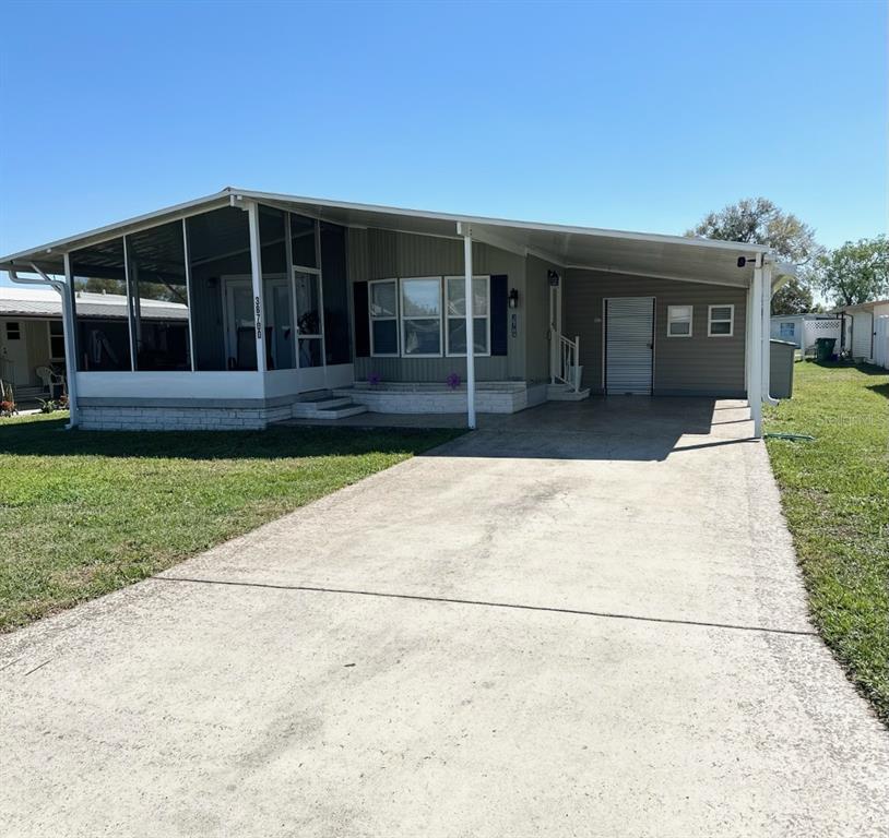Picture of 38700 Granger Lane, Zephyrhills FL 33542