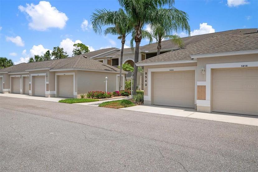 Picture of 9580 High Gate Drive Unit 1822, Sarasota FL 34238