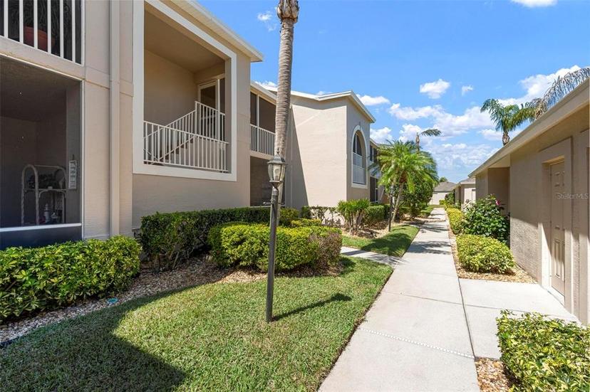 Picture of 9580 High Gate Drive Unit 1822, Sarasota FL 34238