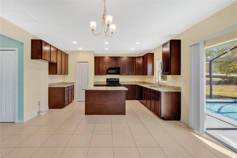 Picture of 520 Pinecrest Loop, Davenport FL 33837