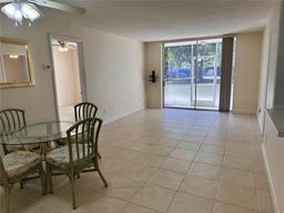 Picture of 519 Albee Farm Road Unit 116, Venice, FL 34285