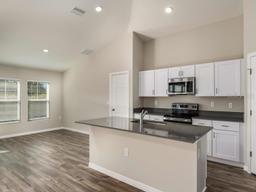 Picture of 1608 Ellesmere Avenue, Haines City, FL 33844