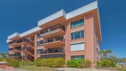 Picture of 131 Garfield Drive Unit 4D, Sarasota, FL 34236