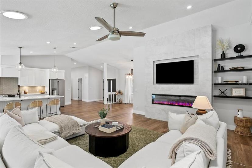 Picture of 6001 Leeland Street S, St Petersburg FL 33715