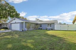 Picture of 8128 Candlewoode Drive, Largo, FL 33773