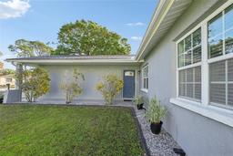 Picture of 8128 Candlewoode Drive, Largo, FL 33773