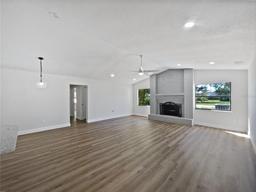 Picture of 3010 Pine Club Drive, Plant City, FL 33566