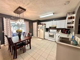 Picture of 17502 NW 236Th Street, High Springs, FL 32643