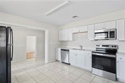 Picture of 8725 N Boulevard, Tampa, FL 33604