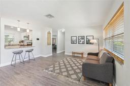 Picture of 10194 65Th Avenue N, Seminole, FL 33772