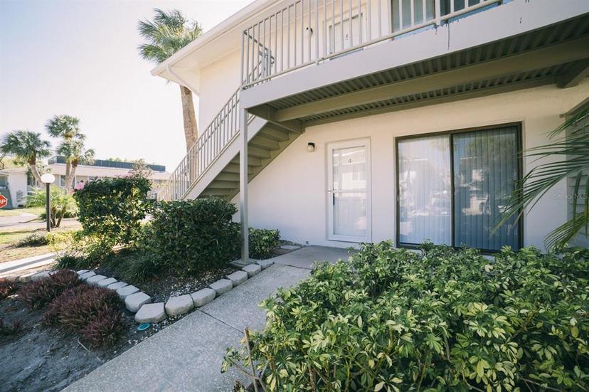 Picture of 1935 Conway Road Unit R4, Orlando FL 32812