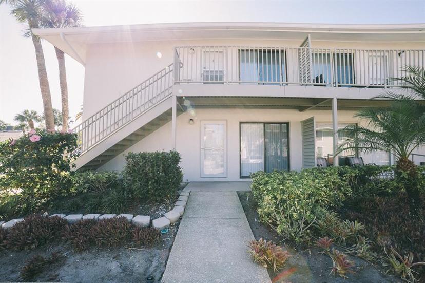 Picture of 1935 Conway Road Unit R4, Orlando FL 32812