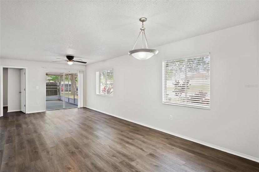 Picture of 402 Abigail Road, Plant City FL 33563