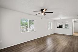 Picture of 402 Abigail Road, Plant City, FL 33563