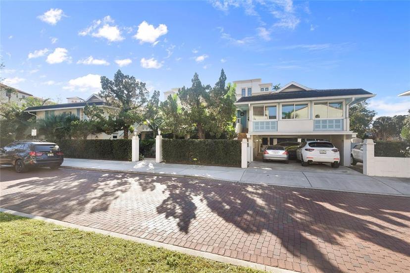 Picture of 101 S Interlachen Avenue Unit 104, Winter Park FL 32789