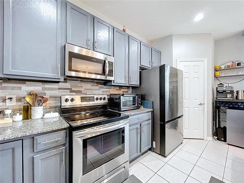 Picture of 10240 Bayou Grande Avenue, Seminole FL 33772