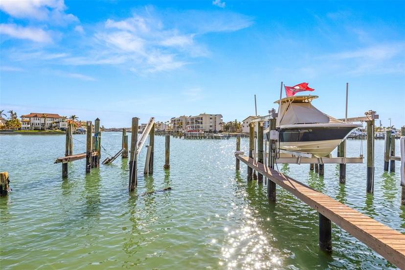 Picture of 121 1St Street E Unit 105, Tierra Verde FL 33715