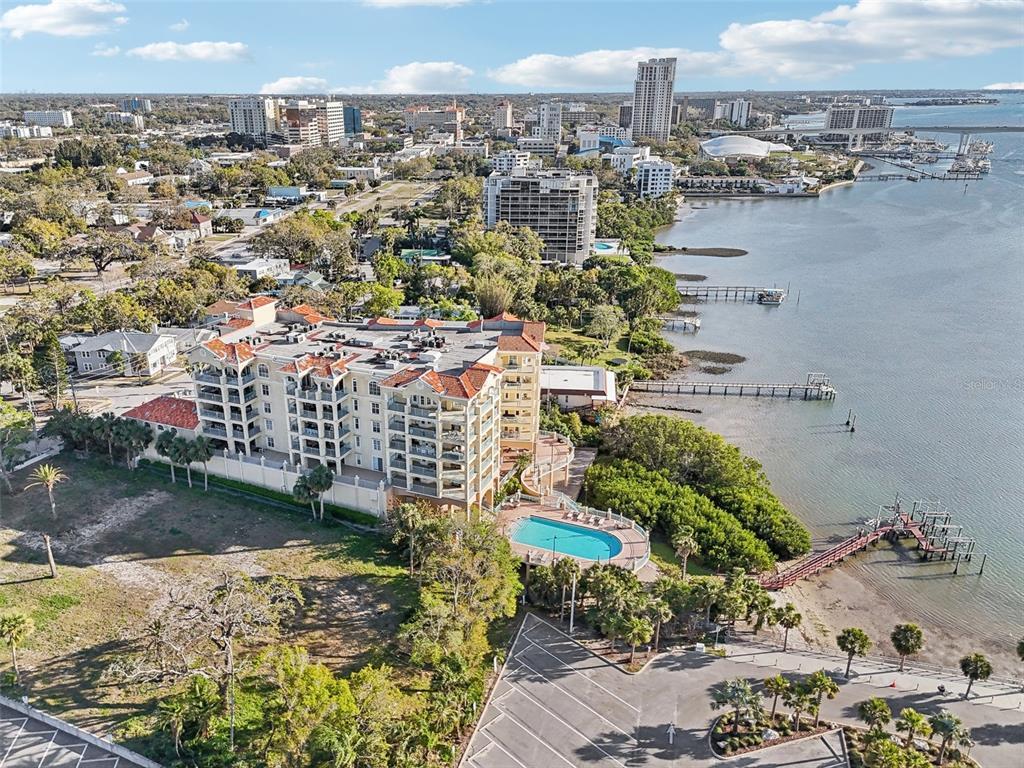 Picture of 700 N Osceola Avenue Unit 504, Clearwater, FL 33755