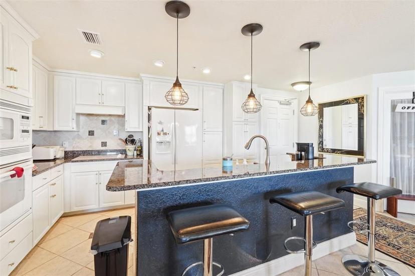 Picture of 700 N Osceola Avenue Unit 504, Clearwater FL 33755