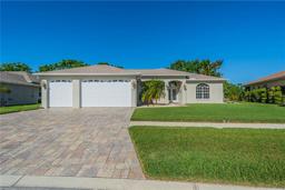 Picture of 3720 Gaviota Drive, Ruskin, FL 33573