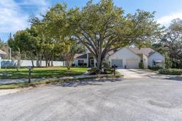 Picture of 11526 Forest Run Court, Port Richey, FL 34668