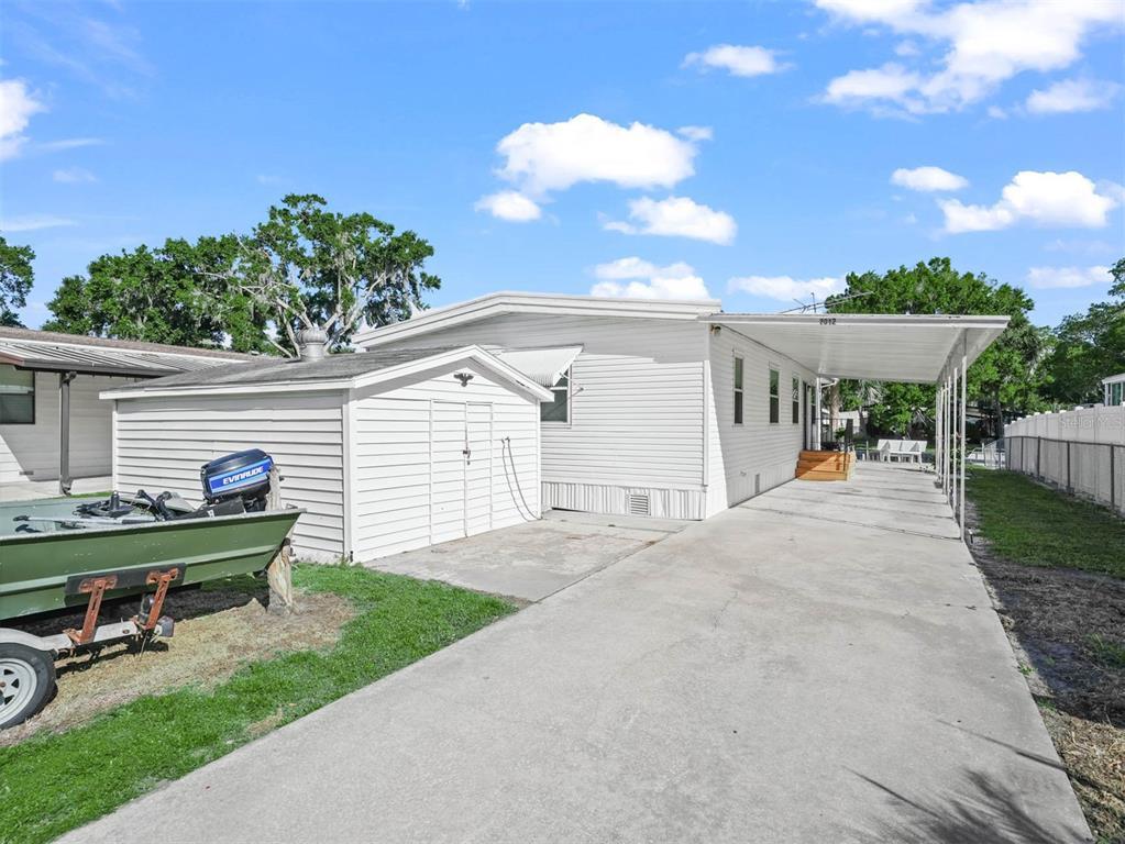 Picture of 3012 Harbor Pointe Drive, Lake Wales, FL 33898