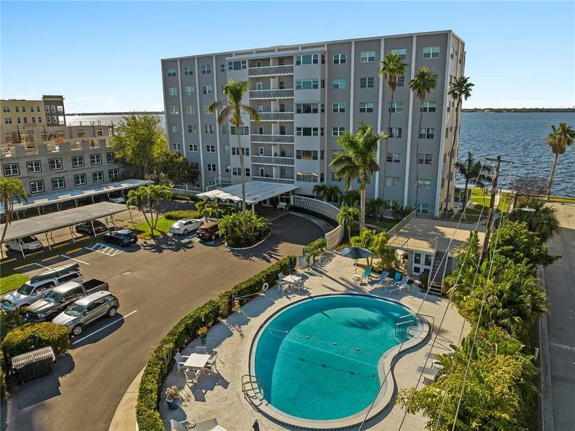 Picture of 1900 Clifford Street Unit 306, Fort Myers FL 33901