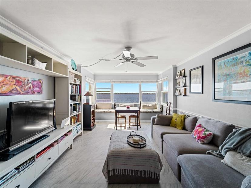 Picture of 1900 Clifford Street Unit 306, Fort Myers FL 33901