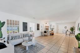 Picture of 436 Parkview Drive, Sarasota, FL 34243