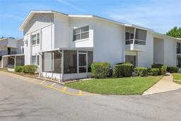 Picture of 1550 11Th Street Ne Unit G6, Winter Haven, FL 33881
