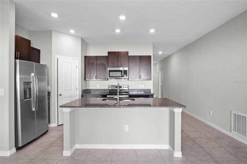 Picture of 13355 Willow Bluestar Loop, Riverview FL 33579