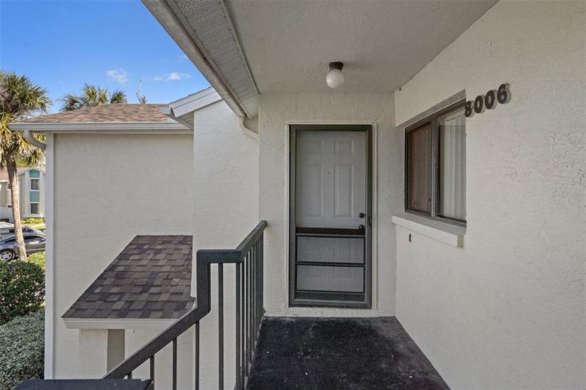 Picture of 8006 Picketts Court Unit 8006, Weeki Wachee FL 34613