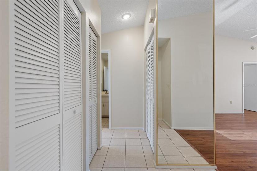 Picture of 8006 Picketts Court Unit 8006, Weeki Wachee FL 34613