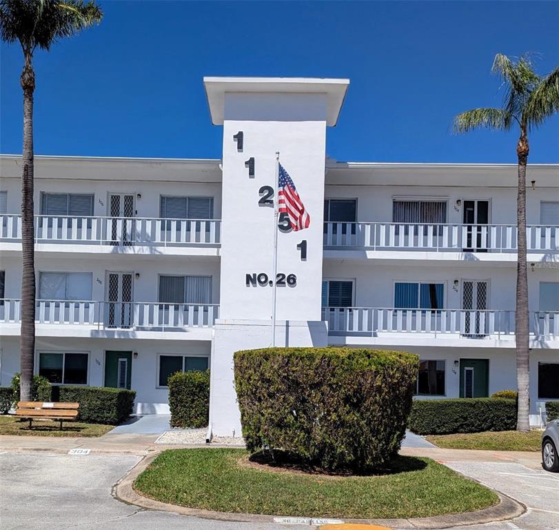 Picture of 11251 80Th Avenue Unit 305, Seminole, FL 33772