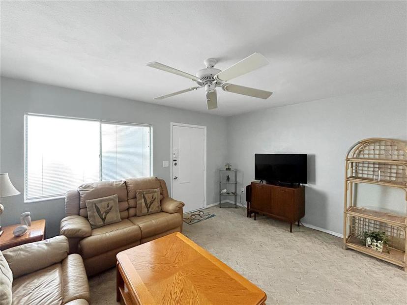 Picture of 11251 80Th Avenue Unit 305, Seminole FL 33772