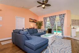 Picture of 627 Kenneth Way, Tarpon Springs, FL 34689