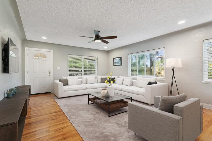 Picture of 2465 9Th Avenue N, St Petersburg FL 33713