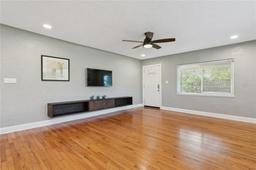 Picture of 2465 9Th Avenue N, St Petersburg, FL 33713