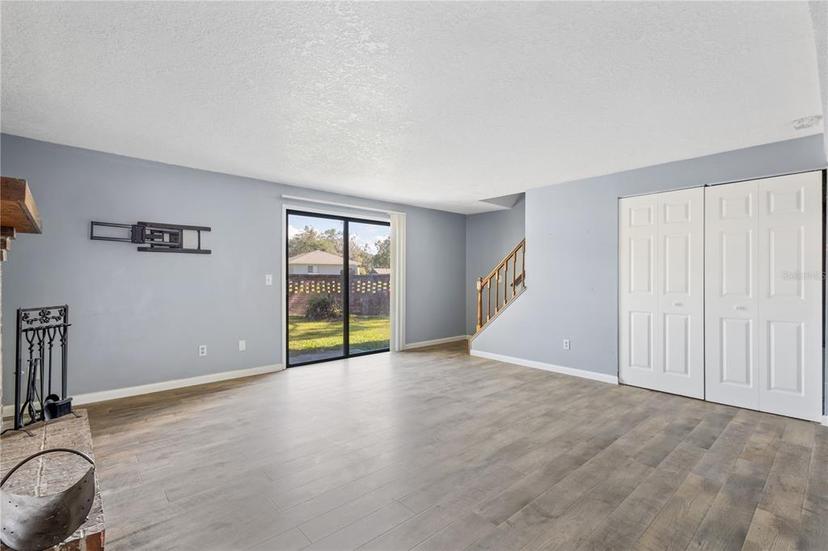 Picture of 4907 Silver Oaks Village Unit D, Orlando FL 32808