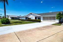Picture of 322 Club Manor Drive, Sun City Center, FL 33573