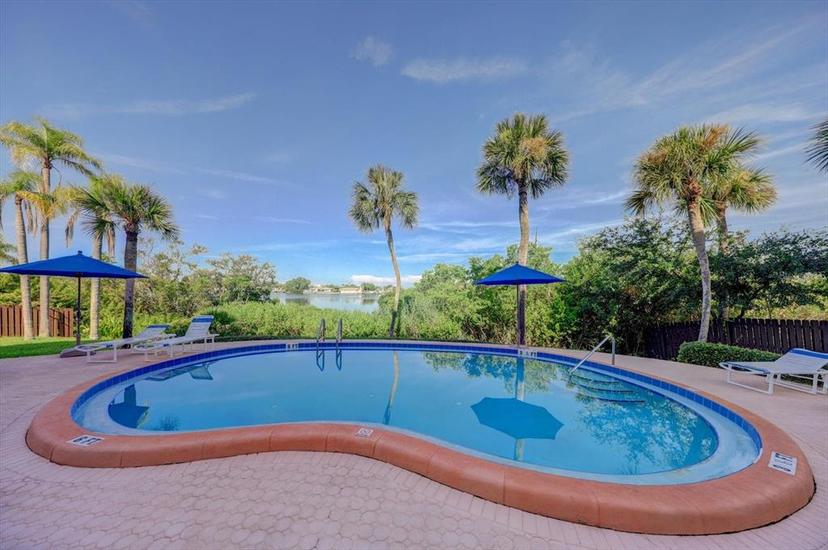 Picture of 50 Harbor View Lane Unit 21, Belleair Bluffs FL 33770
