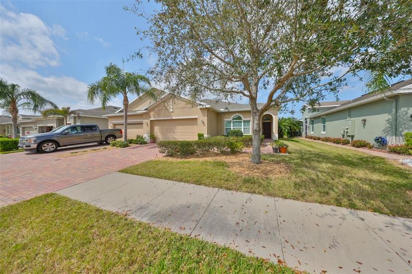 Picture of 807 Chipper Drive, Sun City Center FL 33573