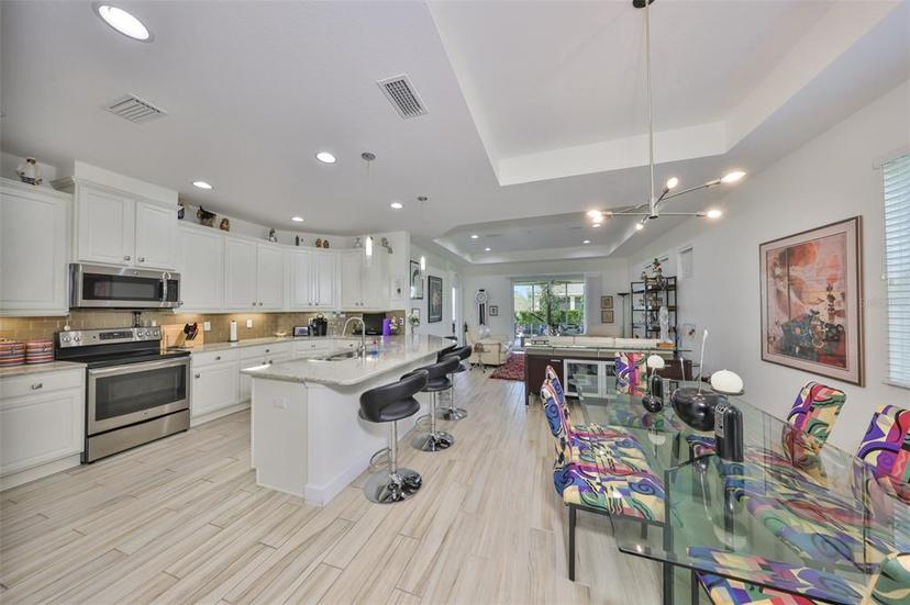 Picture of 807 Chipper Drive, Sun City Center FL 33573