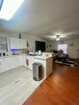 Picture of 419 Oak Ridge W, Lakeland, FL 33801
