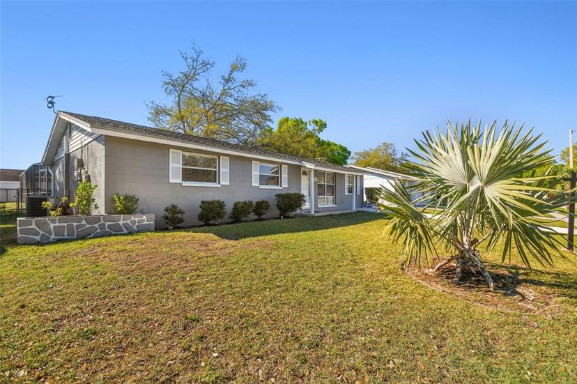 Picture of 6712 Runningwoods Drive, Tampa FL 33634