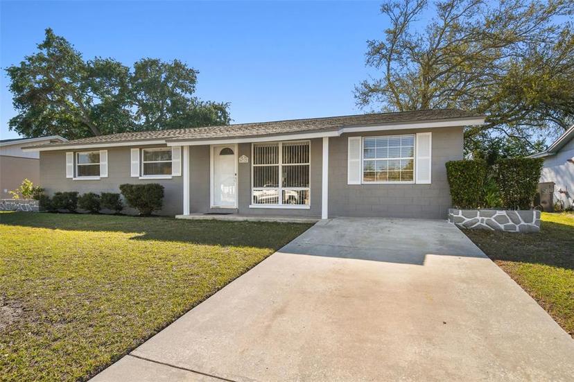 Picture of 6712 Runningwoods Drive, Tampa FL 33634